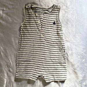 ❌sold❌Baby Gap Baby Romper 6-12 months